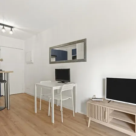 Appartement Beau Studio Avec Terrasse St Maxime Sainte-Maxime