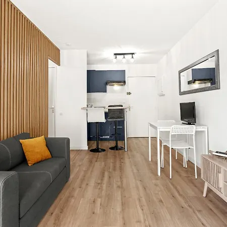 Apartment Beau Studio Avec Terrasse St Maxime Sainte-Maxime