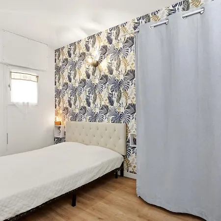 Beau Studio Avec Terrasse St Maxime