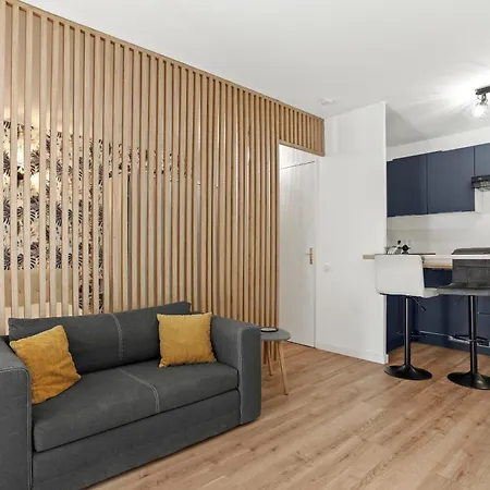 Beau Studio Avec Terrasse St Maxime Apartment Sainte-Maxime